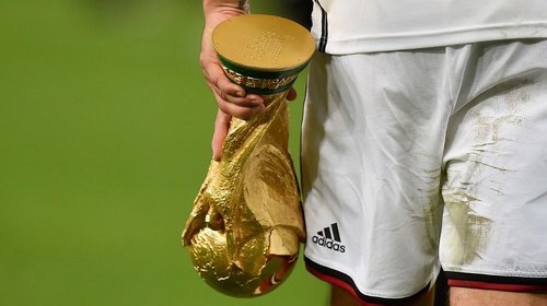 Acuerdo con Nike rompe histórico vínculo de Alemania con Adidas
