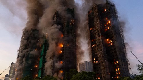 Acusan a siete personas por incendio que mató a 168 en Hong Kong