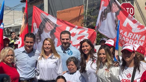 Apostará Adrián de la Garza por transporte público en Monterrey
