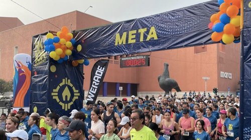 Adultos mayores corren 5 km en carrera Schoenstatt