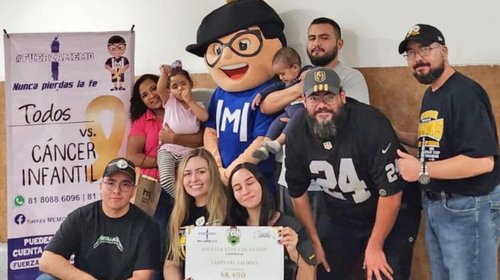 Aficionados regios de Steelers y Raiders se unen para ayudar