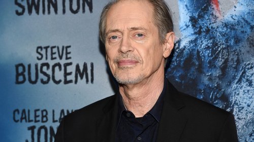 Agreden al actor Steve Buscemi en NY; recibe golpe en el rostro