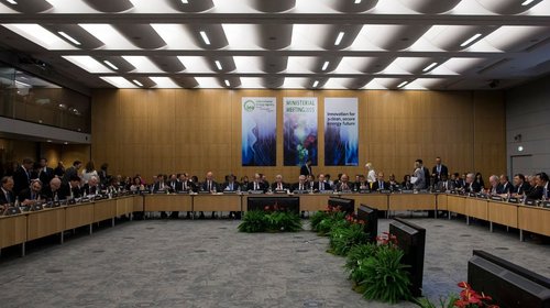 AIE dispuesta a liberar más reservas estratégicas de petróleo