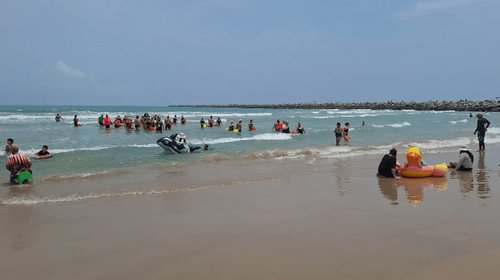Playa Miramar impulsa el nado en aguas abiertas