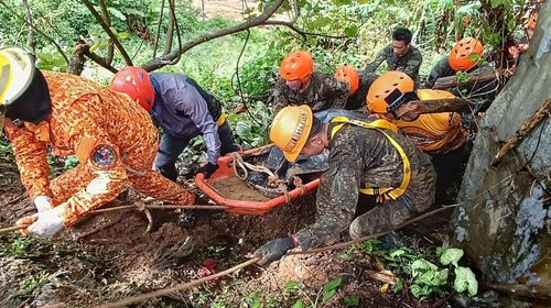 Alud deja al menos 10 muertos en el sur de Filipinas