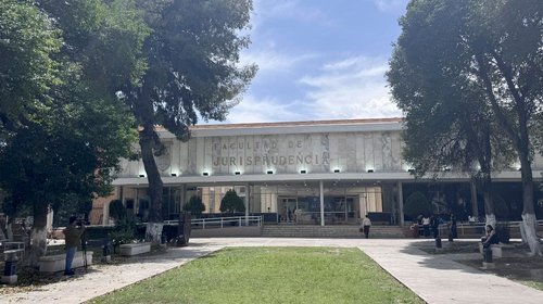 Impulsan alumnos convocatoria exclusiva para mujeres docentes