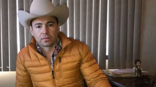 En suspenso destino de Tony Flores en el Congreso