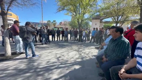 Buscan trabajadores de AHMSA apoyo económico de $50,000 pesos