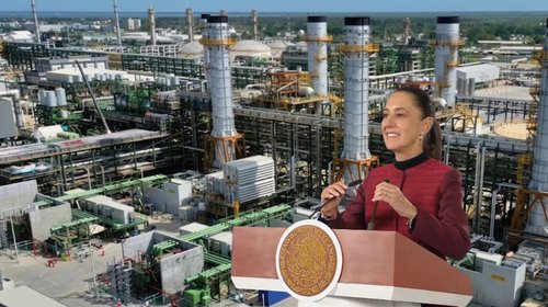 Pemex busca producir hasta 1.8 millones de barriles con Petrobras