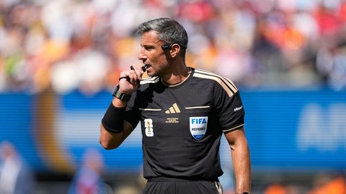Se retira árbitro esloveno tras dirigir Final del Mundial 2026™