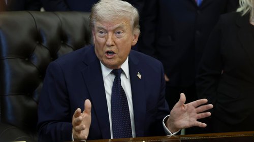 Trump: Nunca debería permitirse a nadie utilizar un arma nuclear