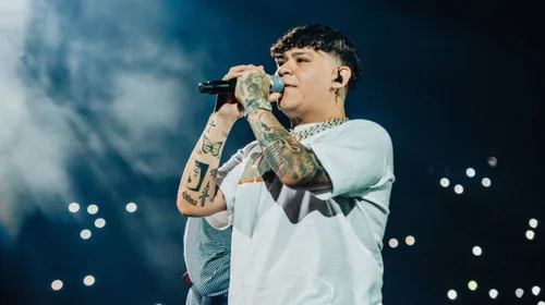 Arman la fiesta con "corridos tumbados" en la Arena Monterrey