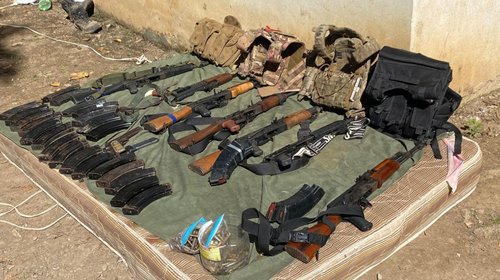 Detiene Guardia Nacional a cinco y asegura arsenal en Chiapas