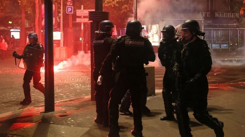 Arrestan a 780 personas por altercados tras victoria del PSG 