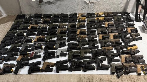 Aseguran arsenal y 687 kilos de cocaína en Chiapas