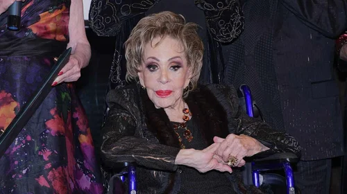 Silvia Pinal sigue hospitalizada; familia guarda silencio