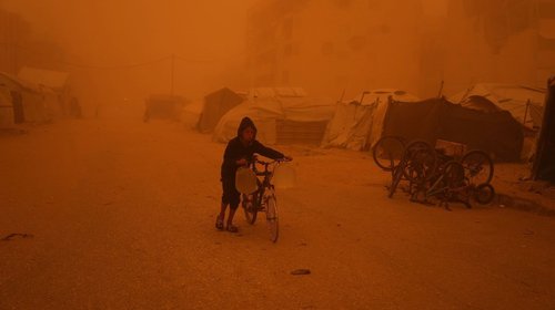 Ataques en Gaza dejan 12 muertos, incluida una mujer embarazada
