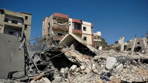 Israel ataca objetivos de Hezbolá con bombardeos en el Líbano
