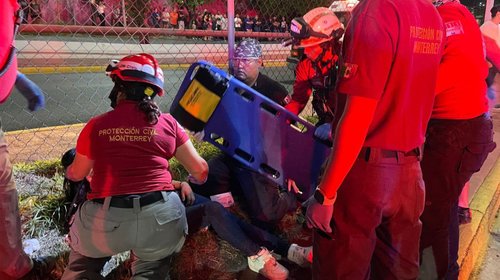 Atropellan a dos menores al intentar cruzar avenida Lincoln