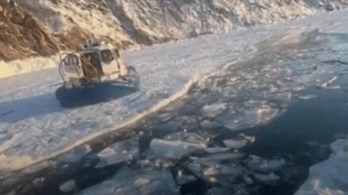 Tragedia en el Baikal: autobús cae al hielo y deja ocho muertos