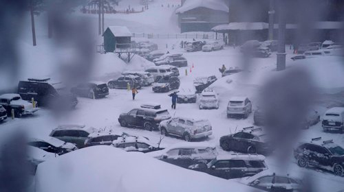 Avalancha en estación de esquí en California deja un muerto