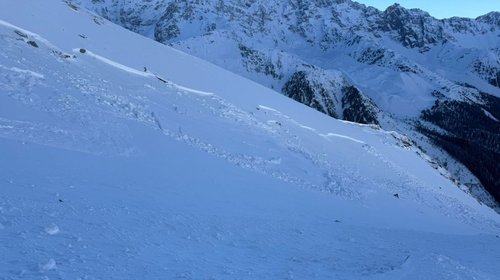 Avalancha deja dos muertos y un herido grave al norte de Italia