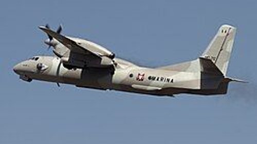 Avión de la Semar se estrella en Galveston, Texas