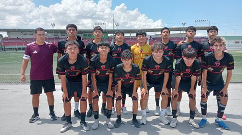 Fomentan el deporte con encuentros de futbol amateur