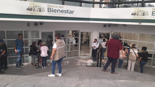 Reportan falta de personal capacitado en Banco del Bienestar