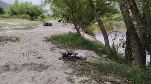 Continúa la presencia de basura en Presa Palo Blanco