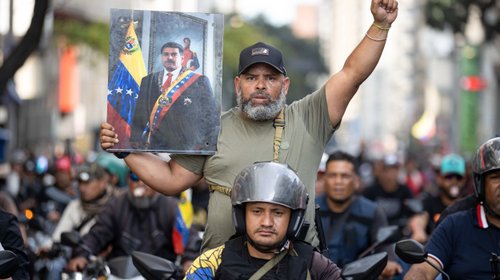 Chavistas exigen a Trump la liberación de Maduro y su esposa