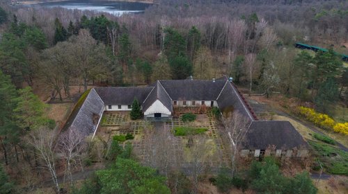 Berlín ofrece regalar villa que fue propiedad de ministro nazi