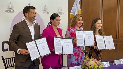 Concretan convenio para impulsar leyes a favor de mujeres