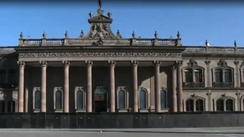 Se blinda Palacio de Gobierno previo a marcha feminista