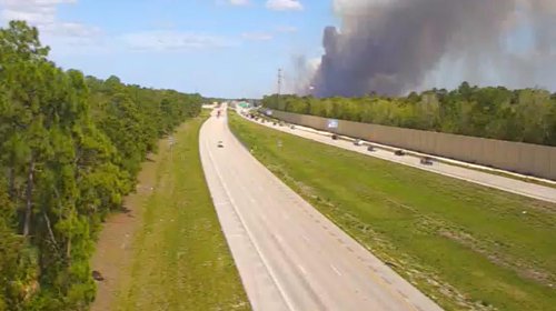 Incendios arrasan Florida y paralizan trenes de pasajeros