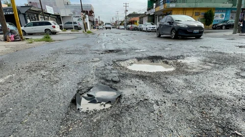 Conductores de Reynosa exigen reparación de la calle 20