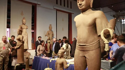 Devuelven antigüedades a Camboya; Enriquecen arte nacional