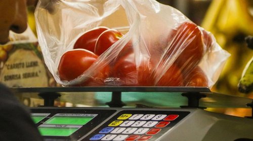 Canasta básica urbana roza 5 mil pesos en marzo: Inegi