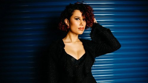 La cantante británica Raye hace historia en los Brit Awards