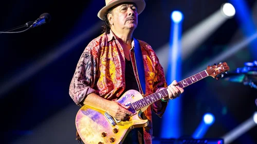 Carlos Santana da positivo por Covid; pospone concierto en Texas