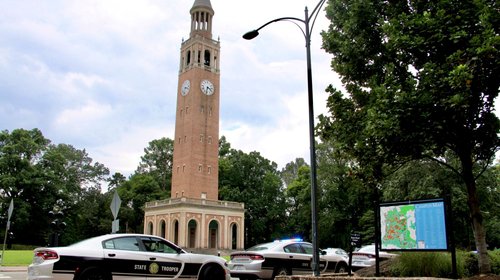 Niegan fianza a alumno que mató a maestro en Carolina del Norte
