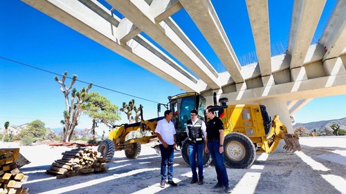 Supervisan avances de la Carretera Interserrana