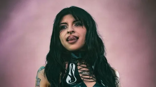 Cazzu anuncia ampliación de su gira en México tras doble Sold Out