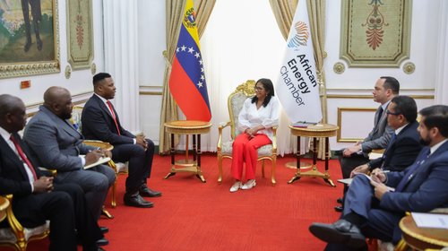 Delcy Rodríguez pide a Trump levantar sanciones contra Venezuela