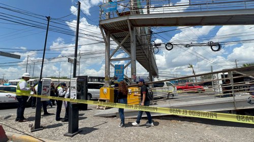 Muere tras caer de puente peatonal mientras realizaba trabajos