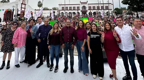 Festejan militantes de Morena triunfo de la reforma judicial
