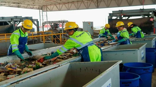 Familias reciclan y ahorran  con desechos que cambian por productos