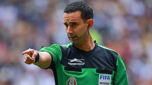 Árbitros mexicanos varados en Qatar por conflicto bélico