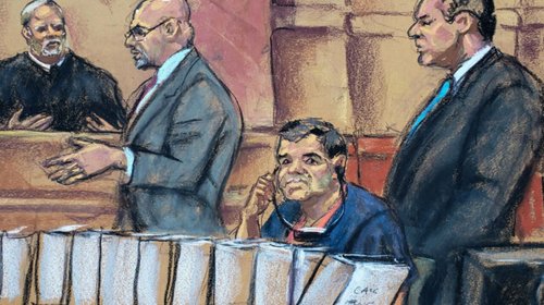 Juez rechaza petición de 'El Chapo' de extradición a México