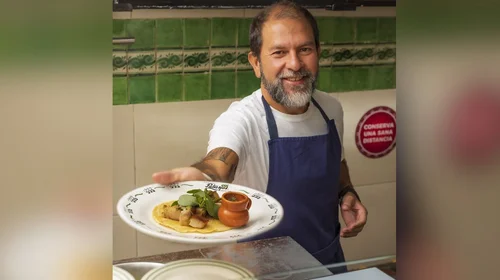 Enrique Olvera reivindica el taco como alta cocina en su libro
